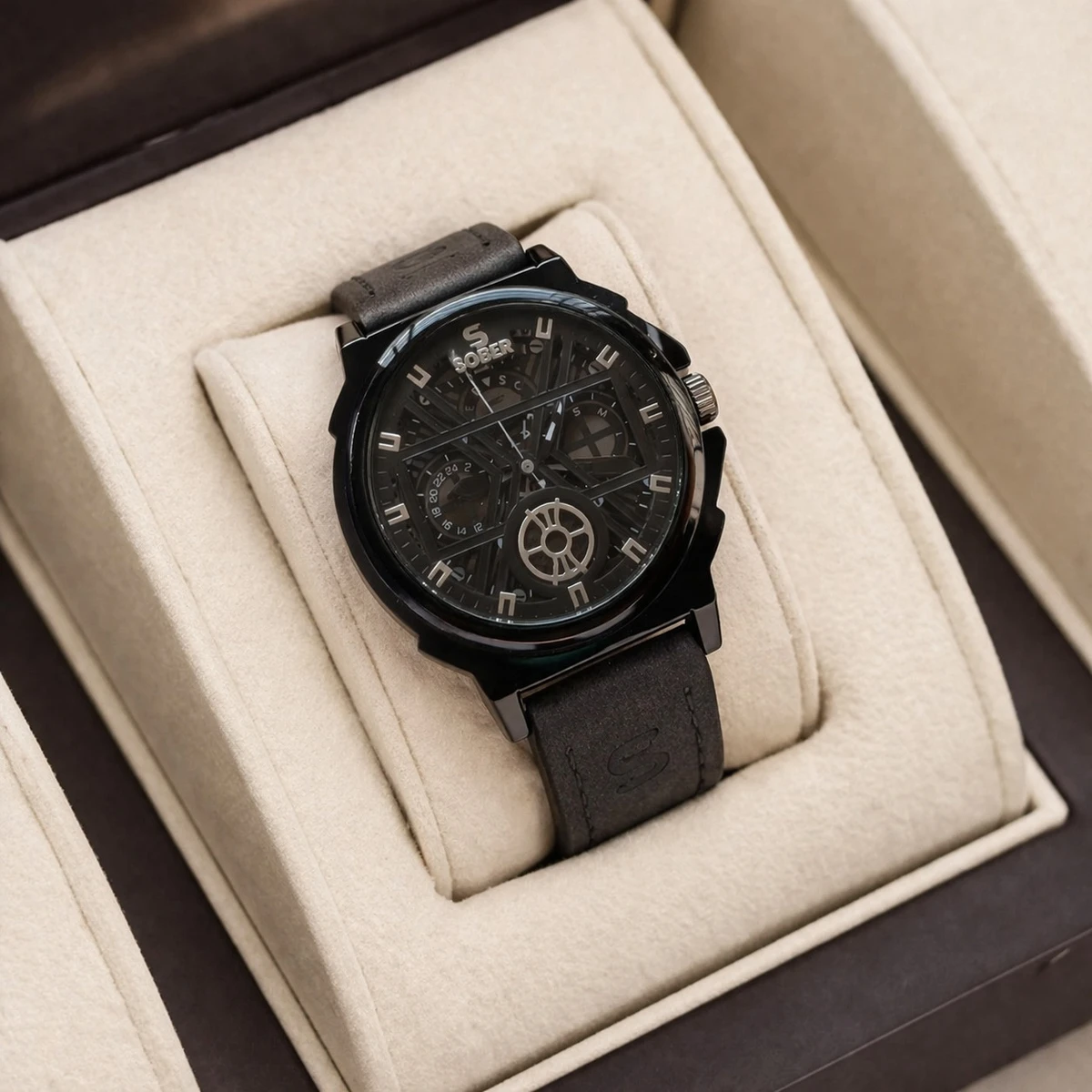 Sober Watch Model 890 Premium Watch Belt Black Dial Black Colour Watch For Man + এক পিস ব্যাটারি ফ্রি।