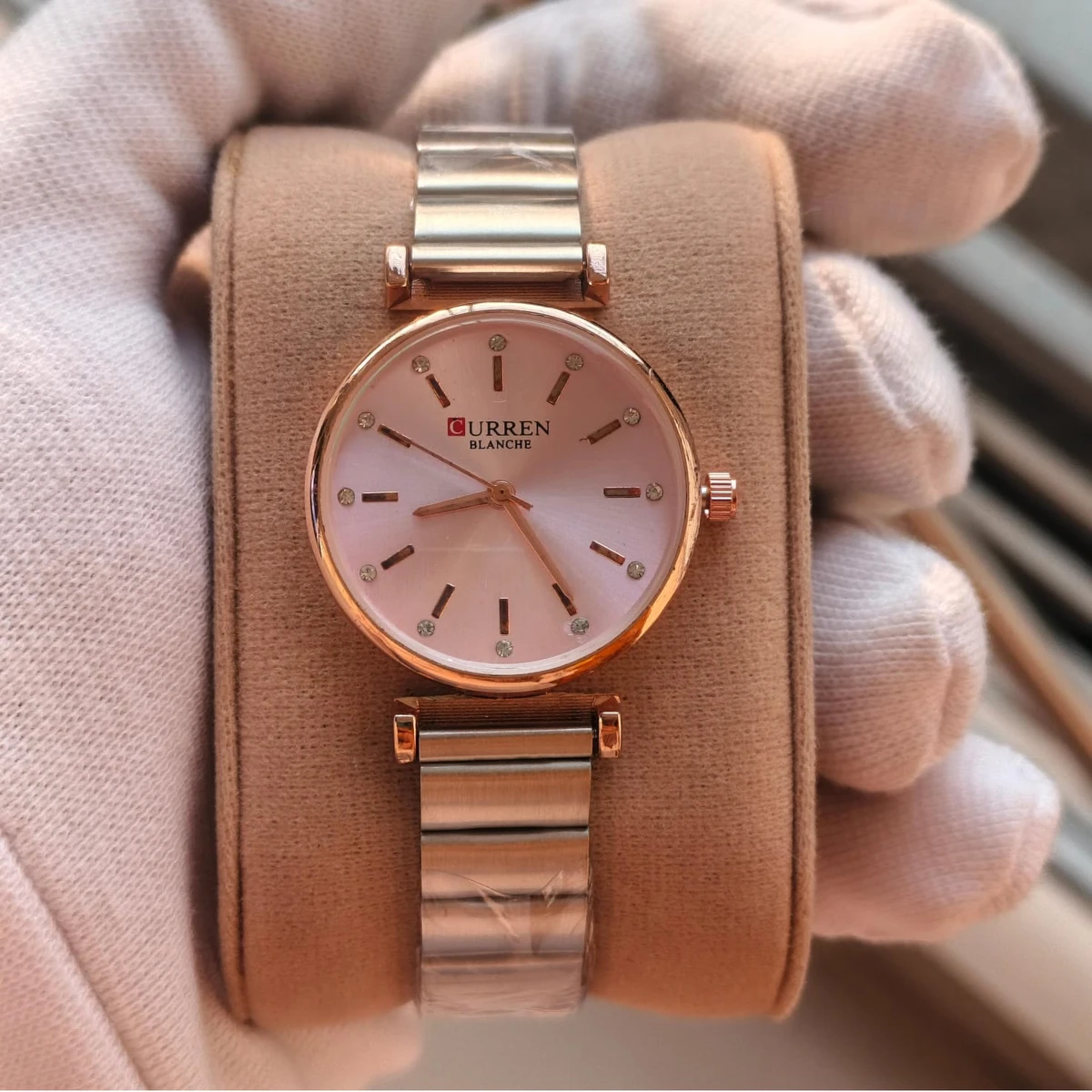 Curren Women Watch  Model 9081 Silver Chain Dial Pink Colour  Watch For Ladis