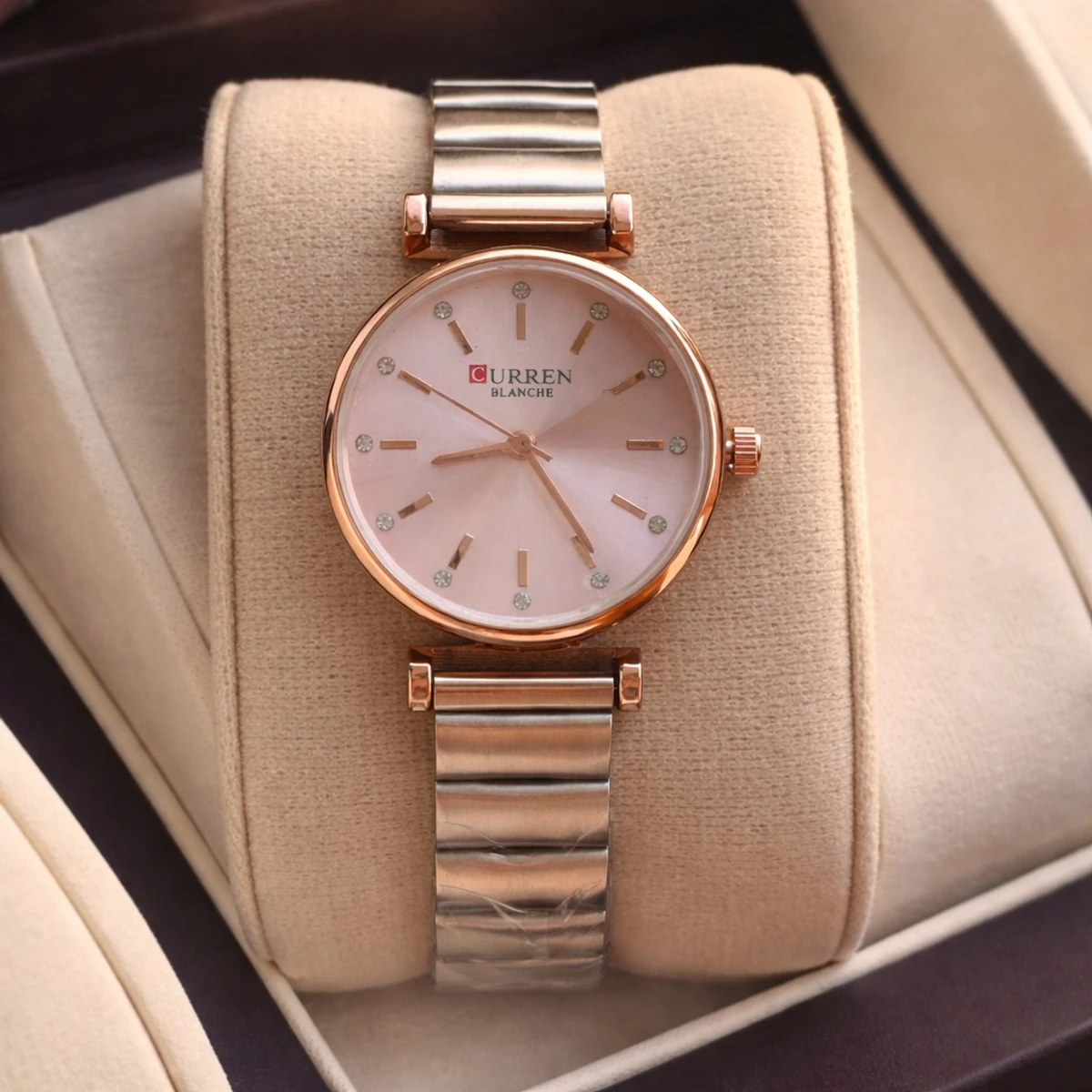 Curren Women Watch  Model 9081 Silver Chain Dial Pink Colour  Watch For Ladis