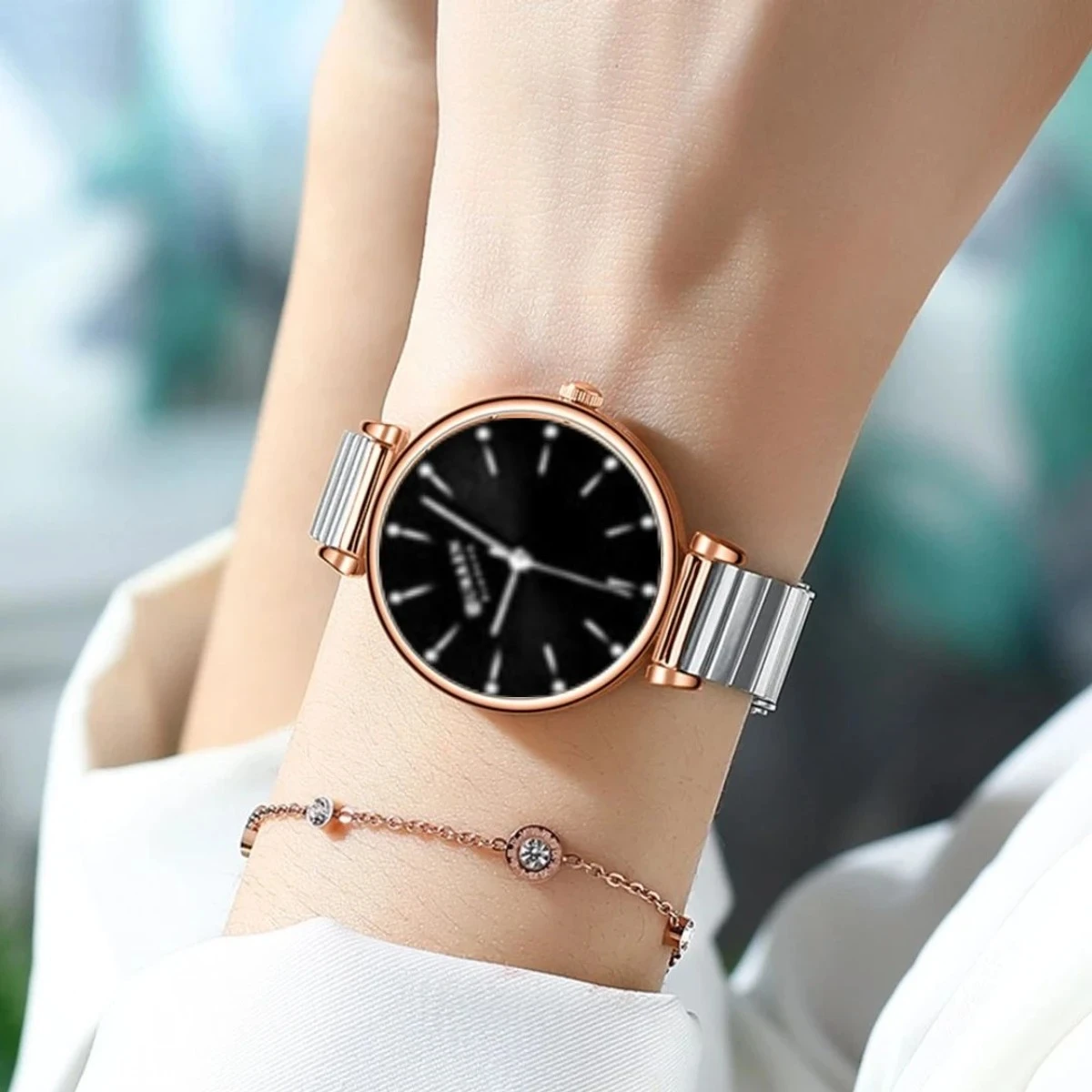 Curren Women Watch Model 9081 Silver Chain Dial Blue  Colour Watch For Ladis