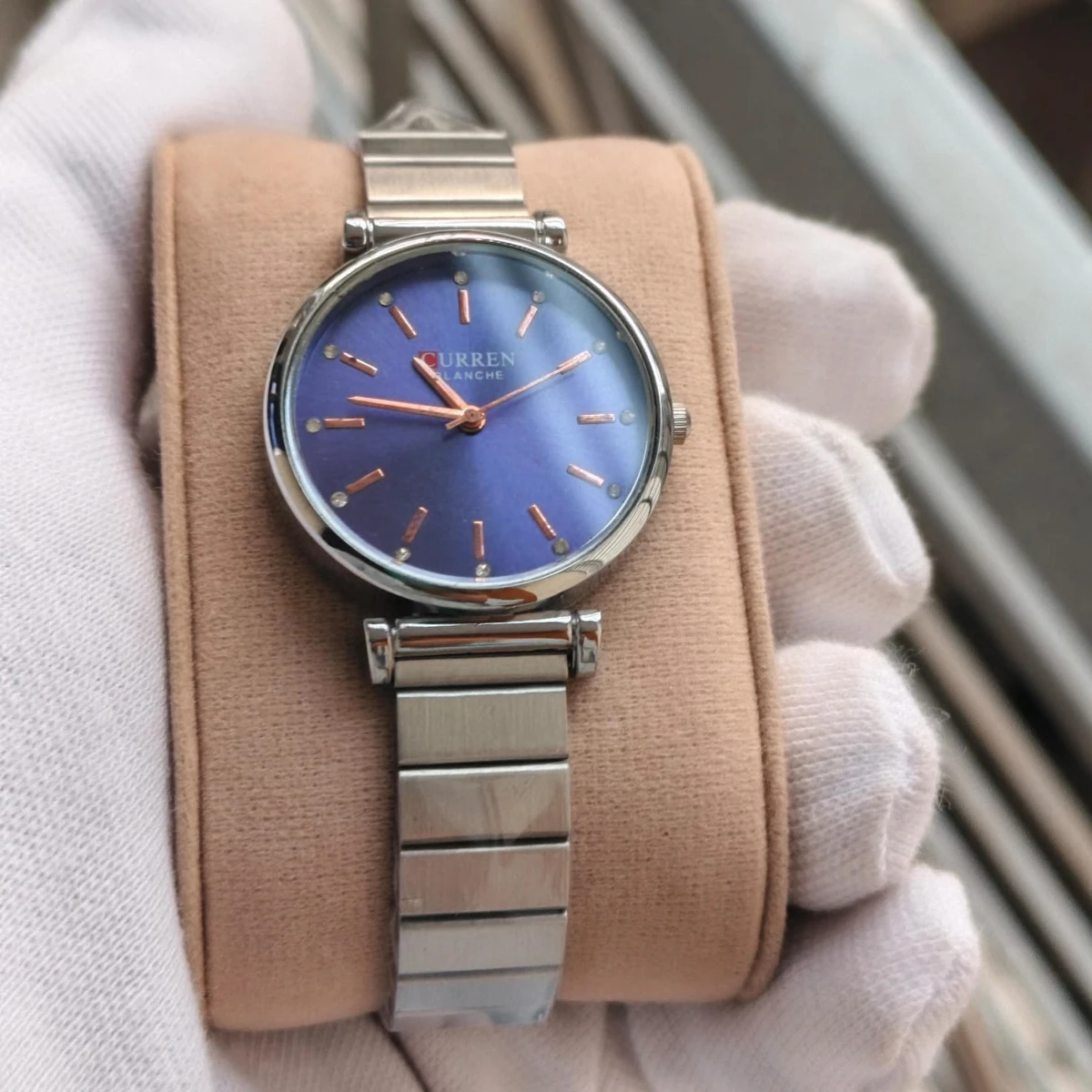 Curren Women Watch Model 9081 Silver Chain Dial Blue  Colour Watch For Ladis