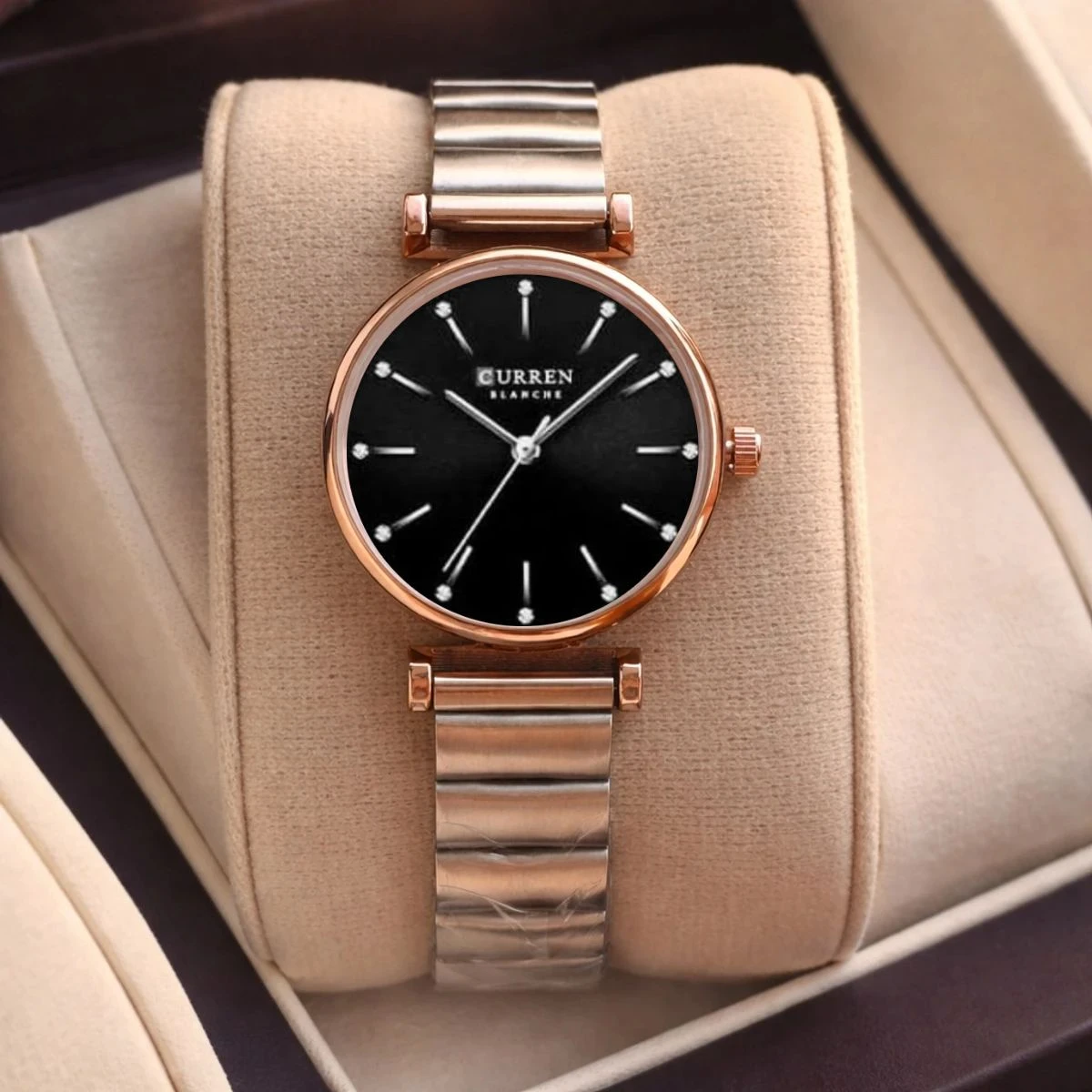 Curren Women Watch Model 9081 Silver Chain Dial Black Colour Watch For Ladis